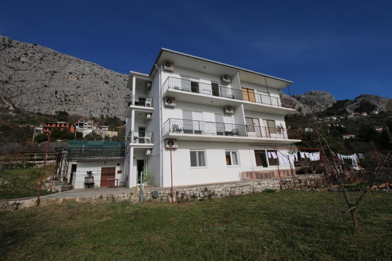 Apartment With 2 Balconies And Sea View Omiš Exterior foto