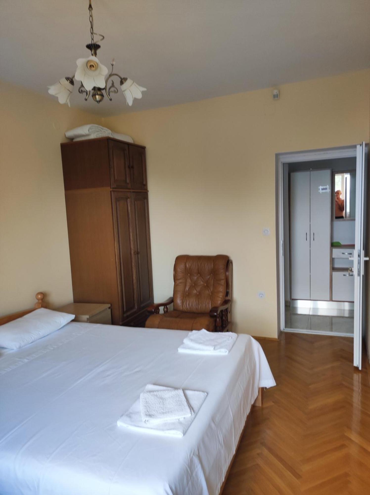 Apartment With 2 Balconies And Sea View Omiš Quarto foto
